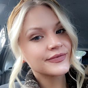 Meet your Posher, Alissa